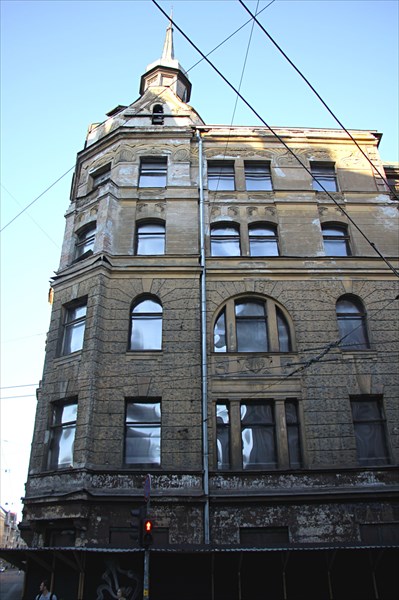 257-Улица Марияс